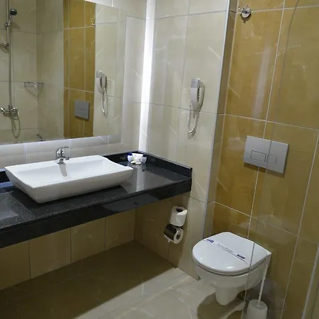 Asrin Hotel *